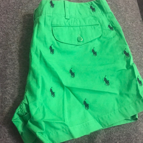 Shorts - Picture 2 of 3